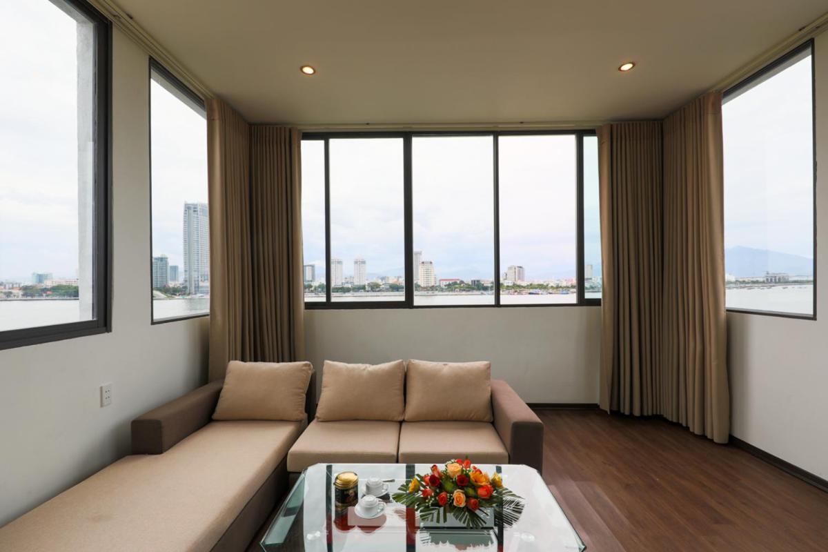 Vitalis Riverside Hotel Дананг Екстериор снимка