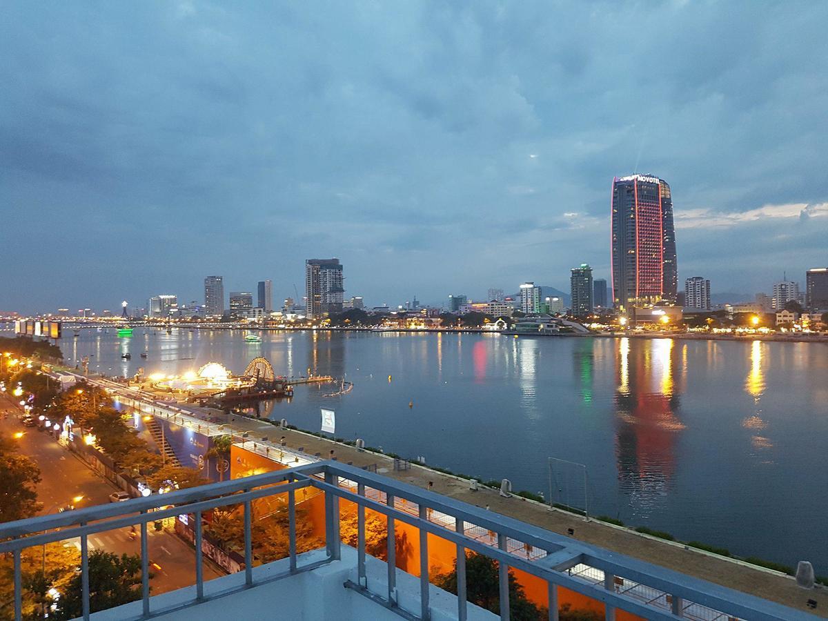 Vitalis Riverside Hotel Дананг Екстериор снимка