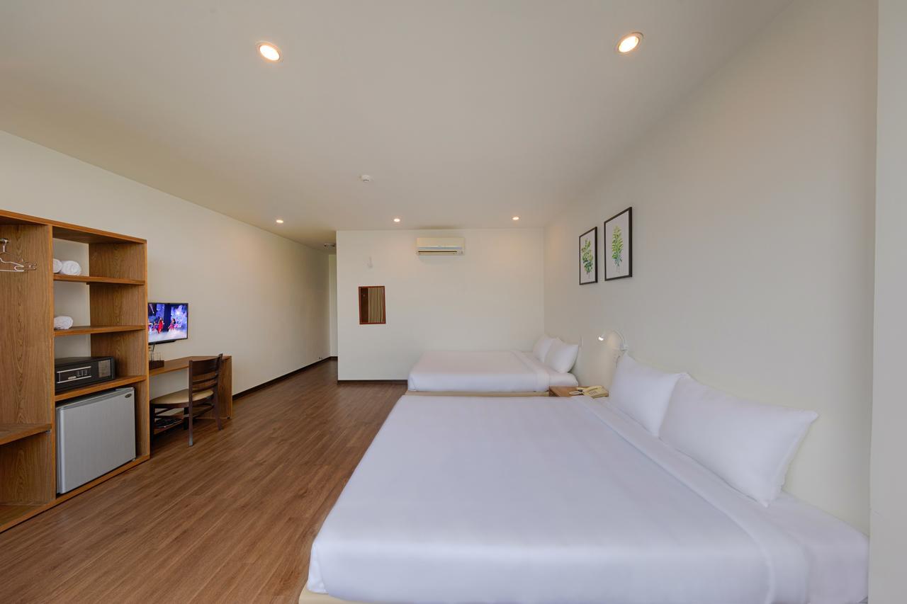 Vitalis Riverside Hotel Дананг Екстериор снимка