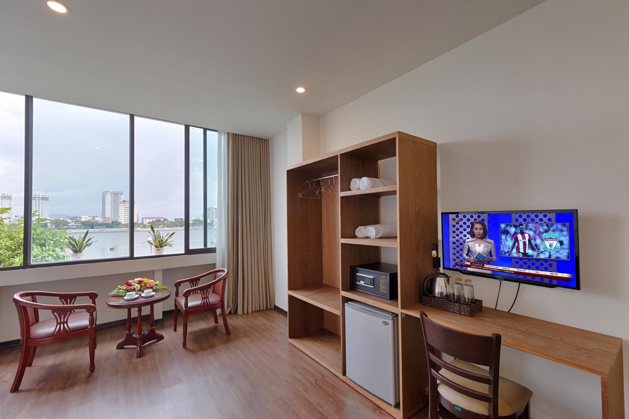 Vitalis Riverside Hotel Дананг Екстериор снимка